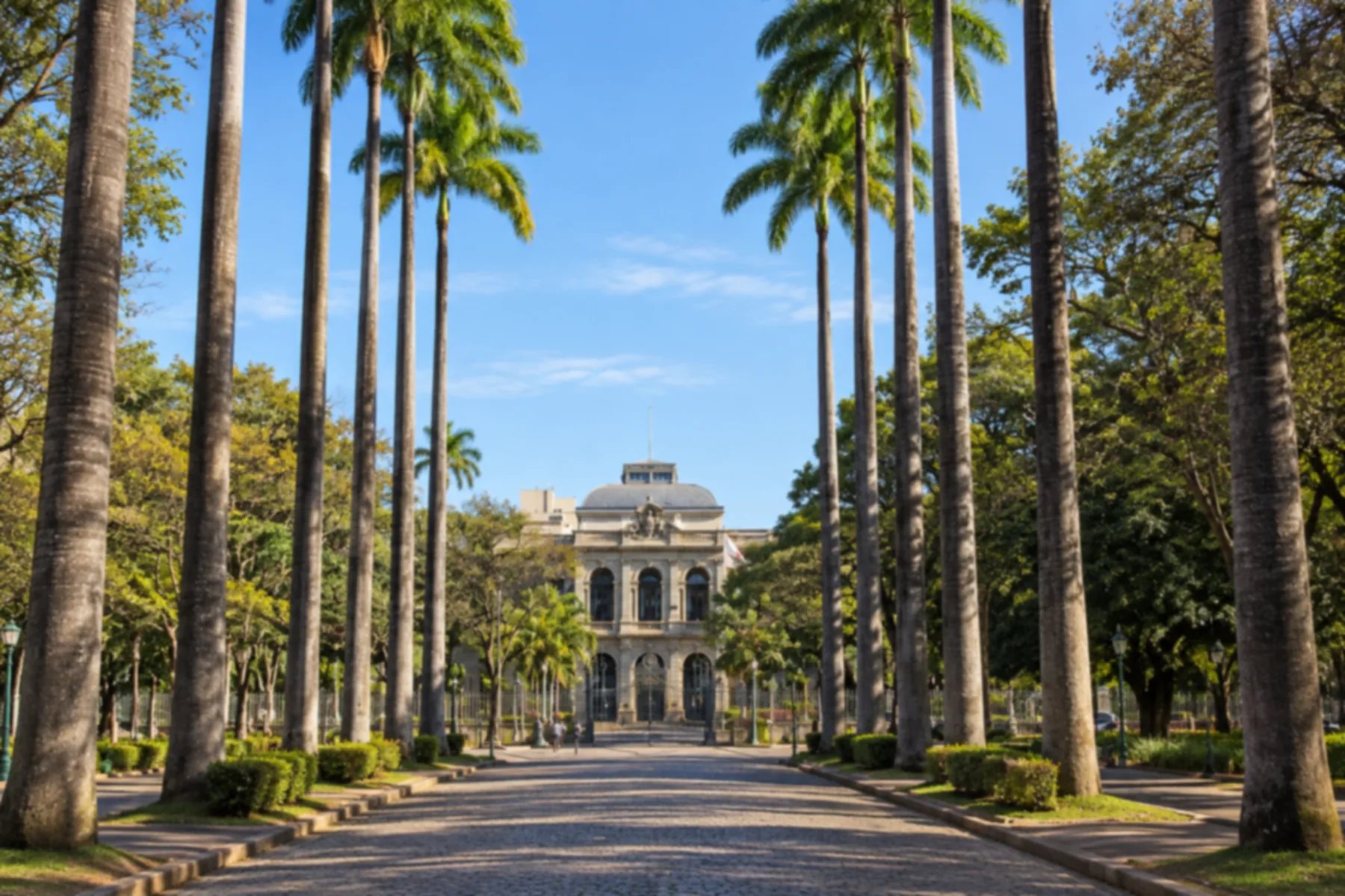 Praça da Liberdade e Palácio da Liberdade.
