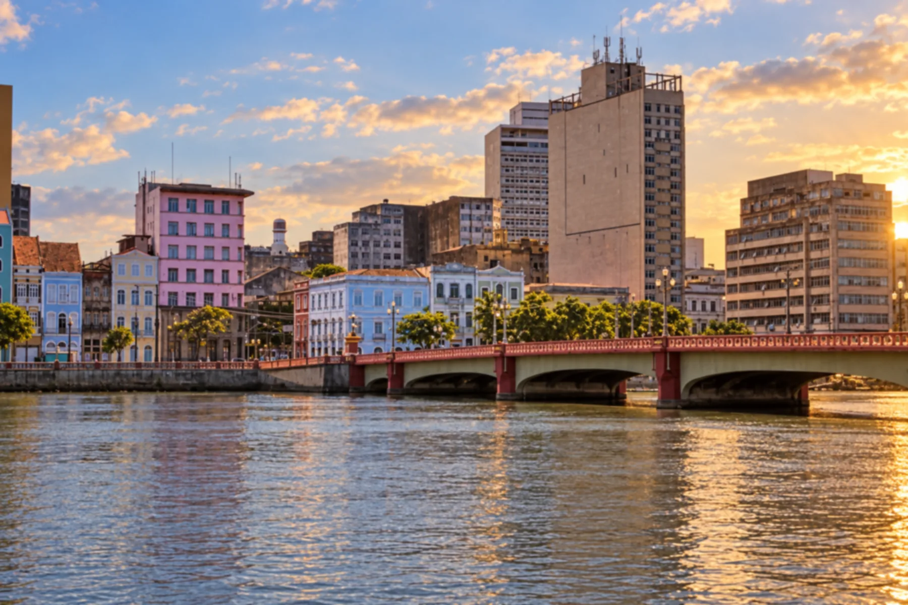 Ponte Maurício de Nassau e Rio Capibaribe.