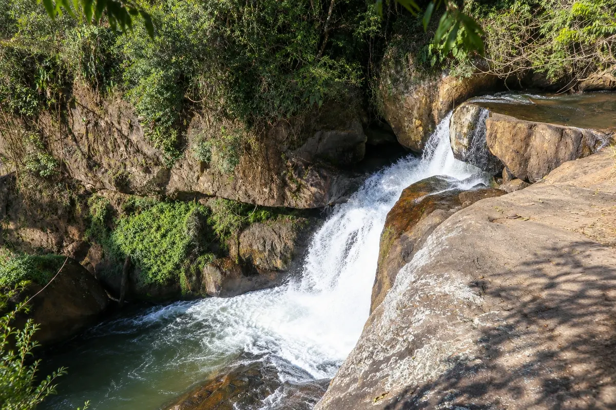 Cachoeira dos Henriques