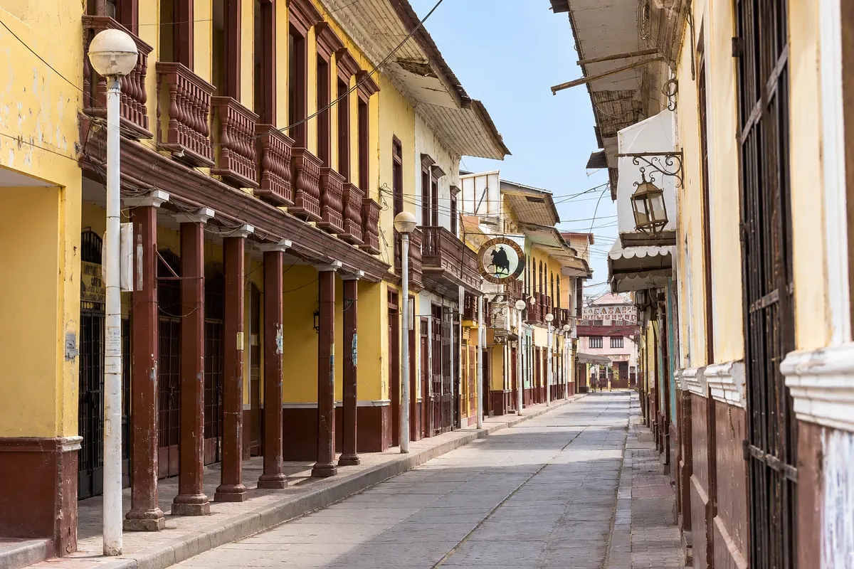 Calle Comercio de Catacaos