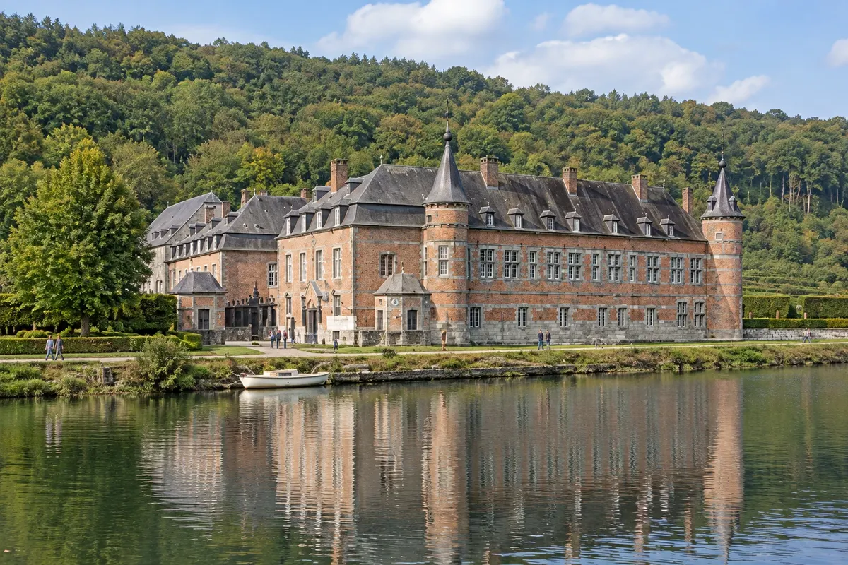 Château et Jardins de Freÿr