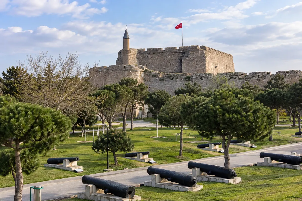 Çimenlik Kalesi