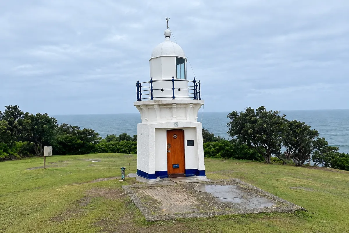 Farol do rio Richmond e Lighthouse Beach