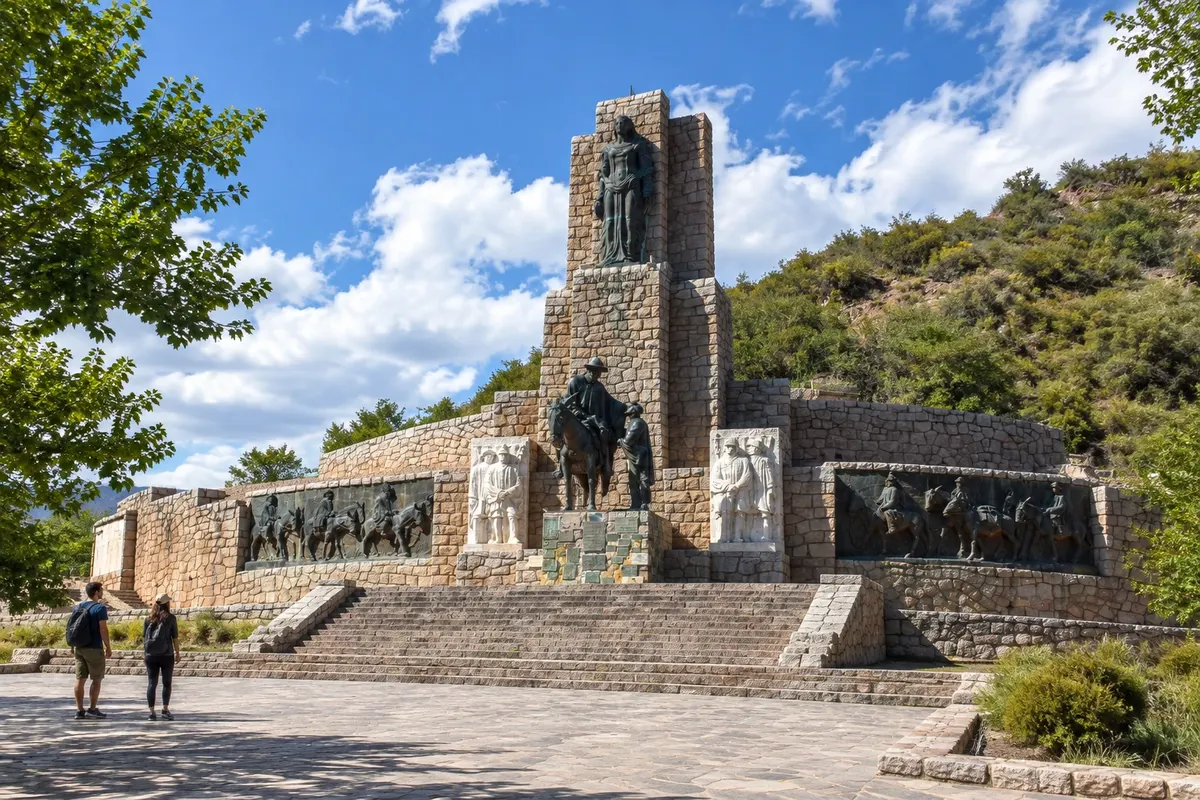 Monumento Retorno a la Patria