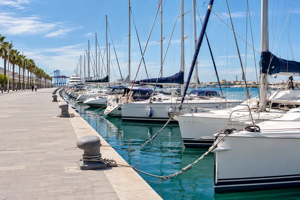 Muelle Uno