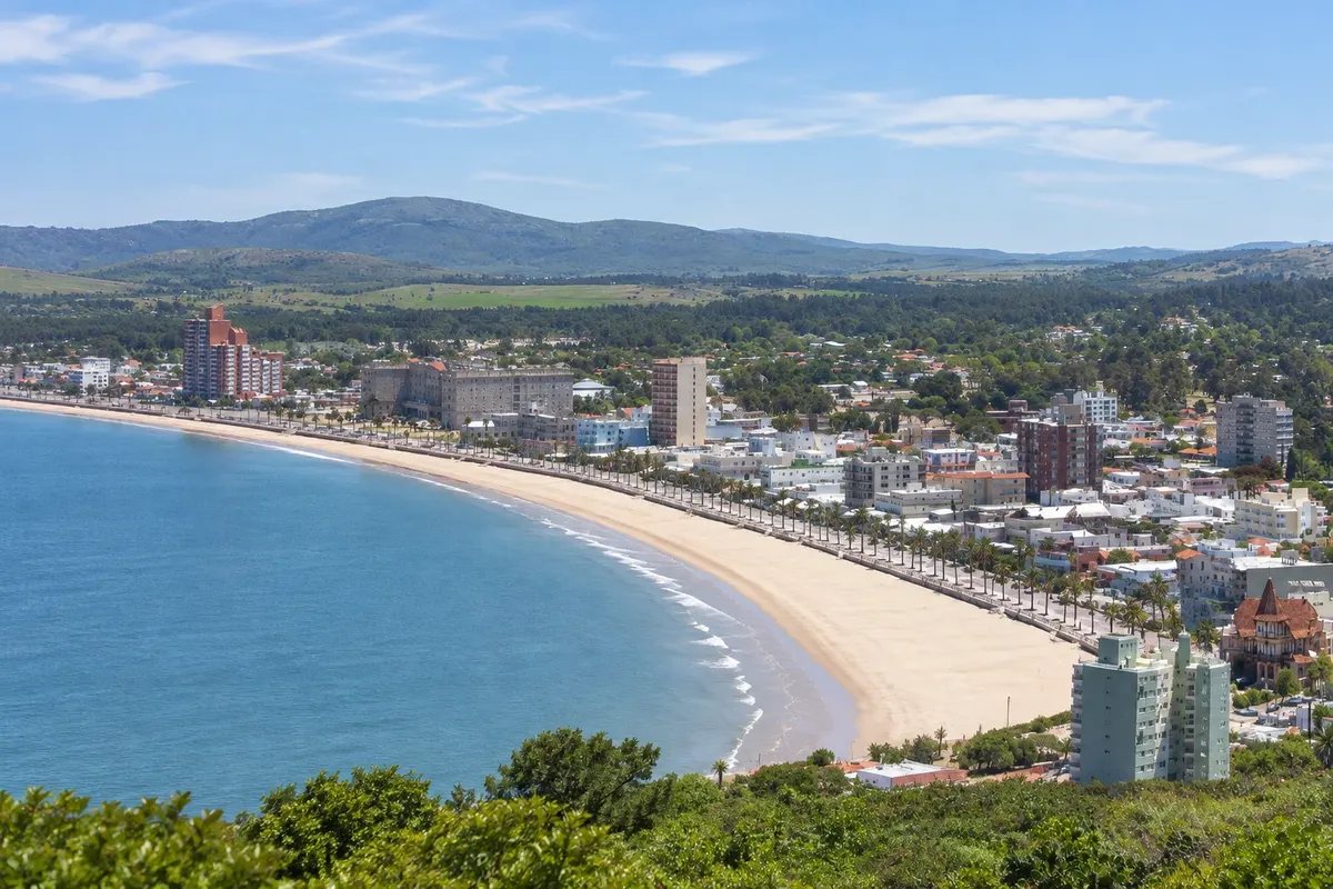 Rambla de los Argentinos