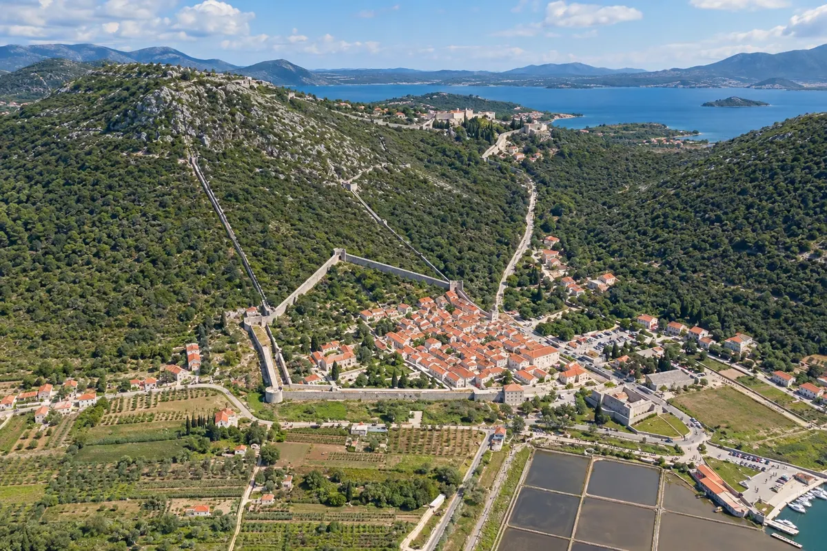 Ston