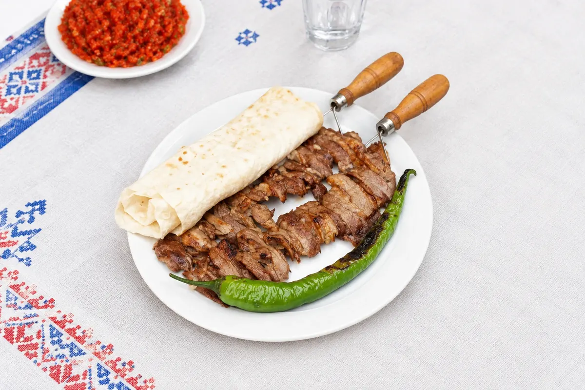 Cağ kebabı — Erzurum, Turquia
