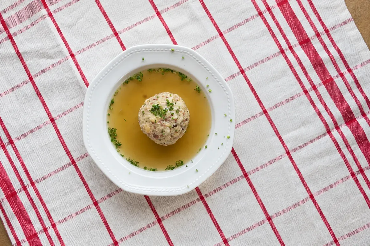 Tiroler Speckknödel — Tirol, Áustria