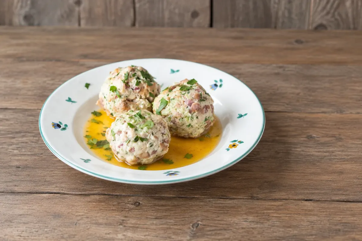 Tiroler Speckknödel — Tirol, Áustria