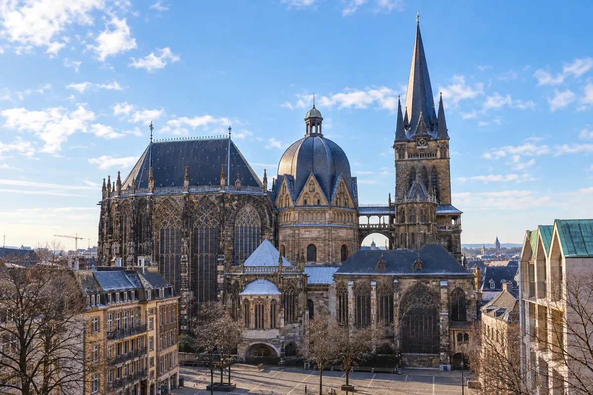 Bruxelas–Colônia–Frankfurt de trem