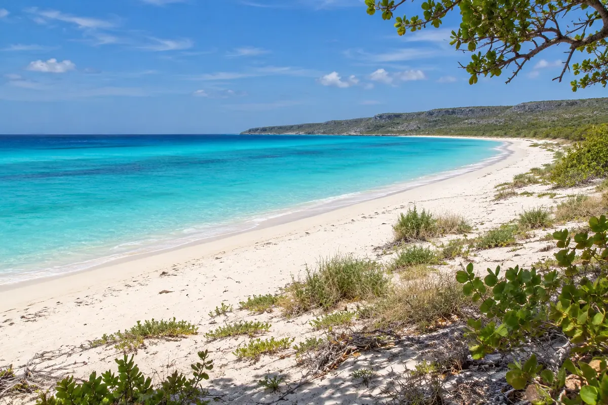 Bahía de las Águilas, Pedernales