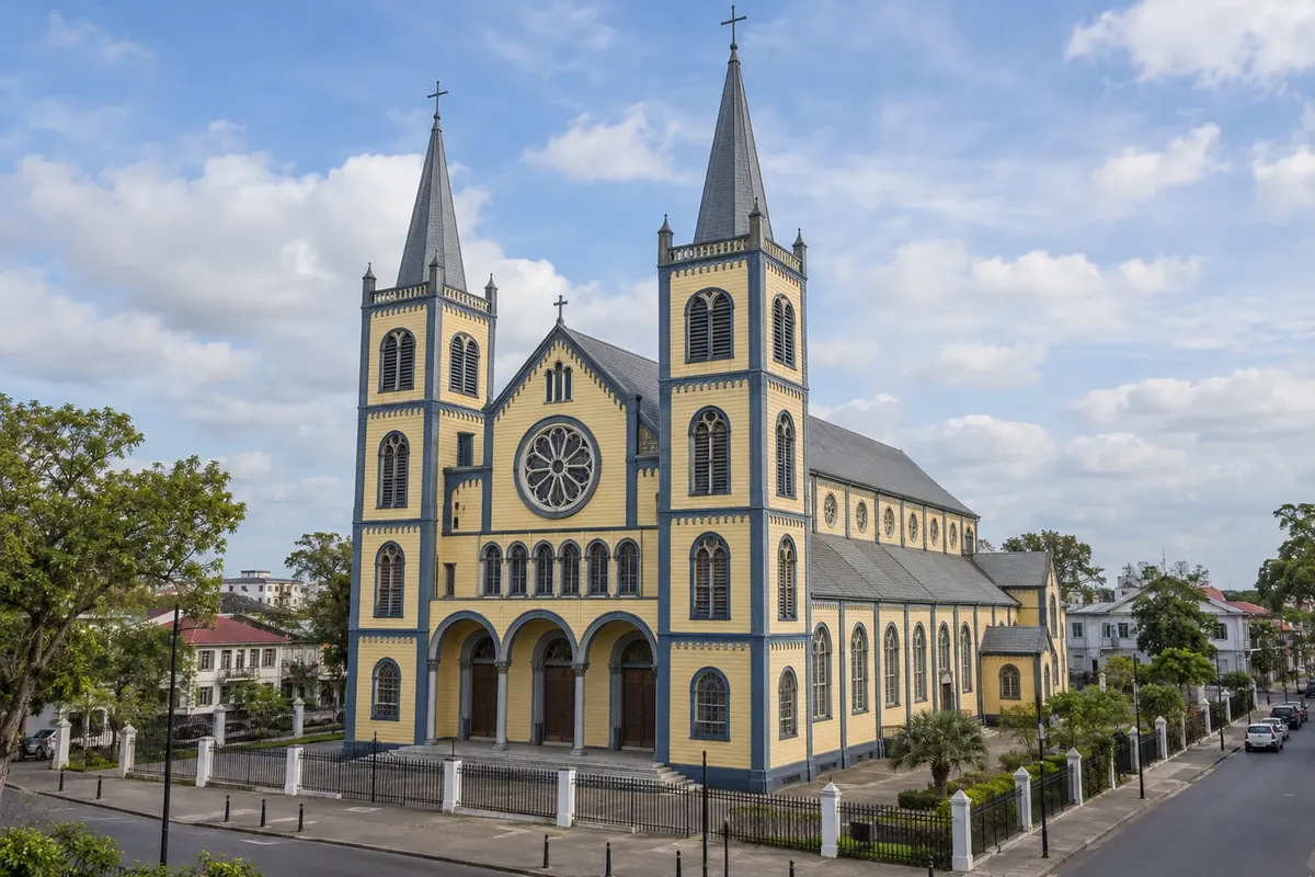 Catedral de São Pedro e Paulo, Paramaribo